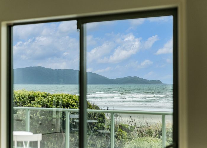  at 69 Field Way, Waikanae Beach, Waikanae