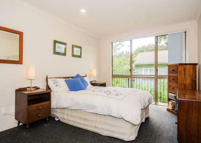  at 2F/1 Wadier Place, Henderson, Waitakere City, Auckland