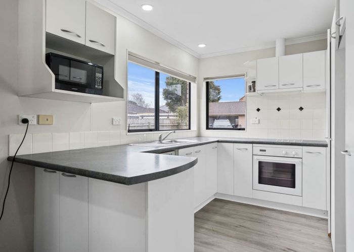  at 15 Montilla Place, Manurewa, Auckland