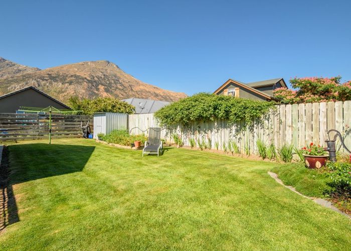  at 5 Bridesdale Drive, Lake Hayes, Queenstown