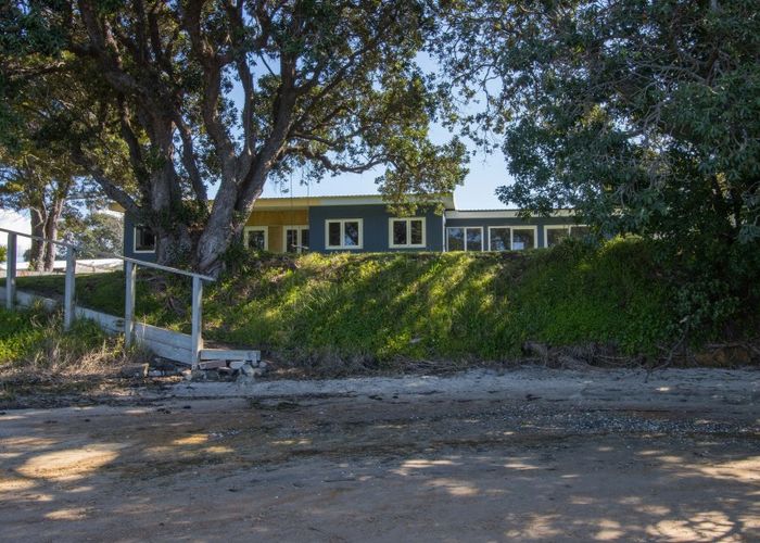  at 6 Roretana Drive, Athenree, Waihi Beach