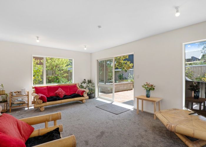  at 33 Van Asch Street, Sumner, Christchurch City, Canterbury