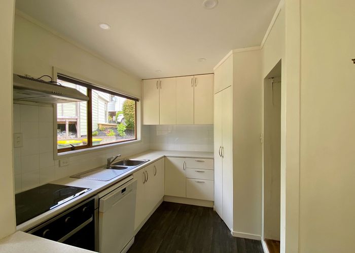  at 3/17 Paris Place, Birkenhead, Auckland