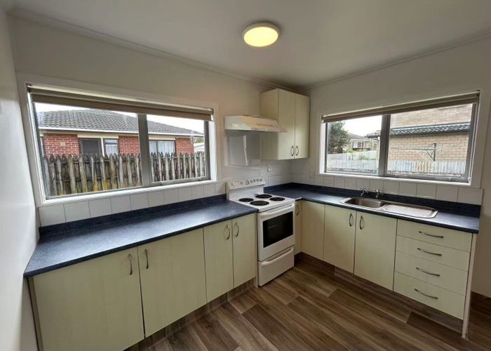  at 4/12A Lunn Avenue, Mount Wellington, Auckland City, Auckland