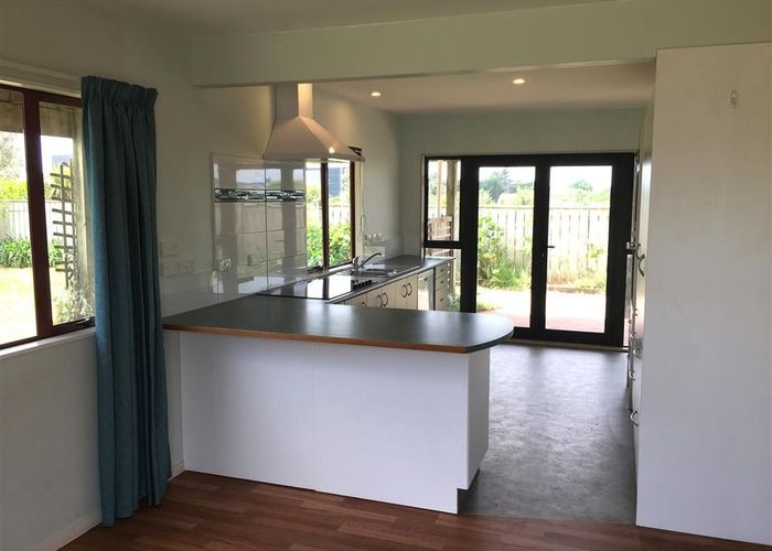  at 151 Field Way, Waikanae Beach, Waikanae