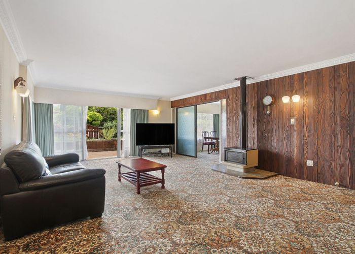  at 28 Wycherley Drive, Bucklands Beach, Auckland