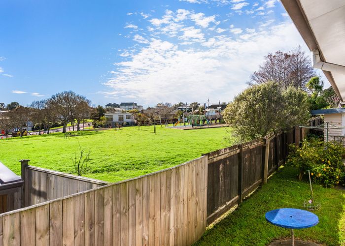  at 2/30 Fraser Road, Devonport, North Shore City, Auckland