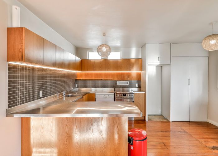  at 18 Mountain View Road, Western Springs, Auckland City, Auckland