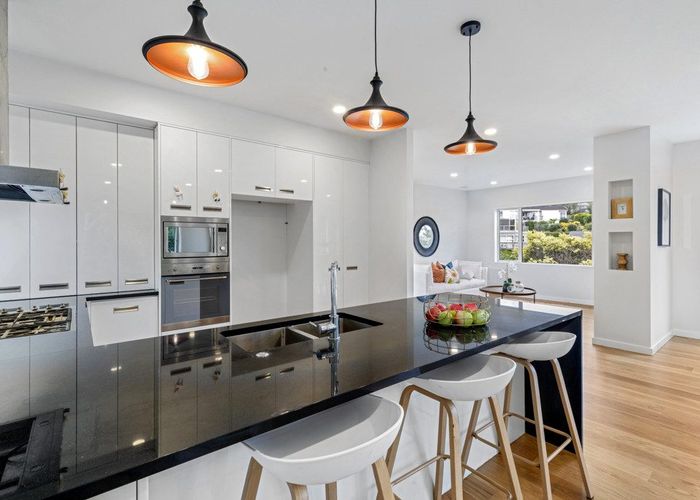  at 487A East Coast Road, Murrays Bay, North Shore City, Auckland