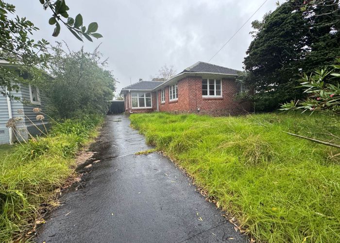  at 11 & 13 Toru Street, Te Atatu Peninsula, Waitakere City, Auckland