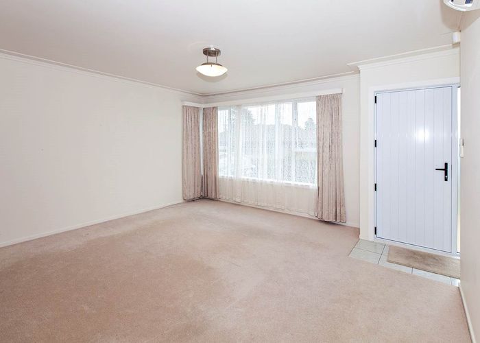  at 2/84 Trafalgar Street, Onehunga, Auckland