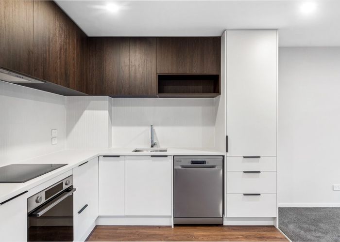  at 79 Edgecumbe Road, Henderson, Waitakere City, Auckland