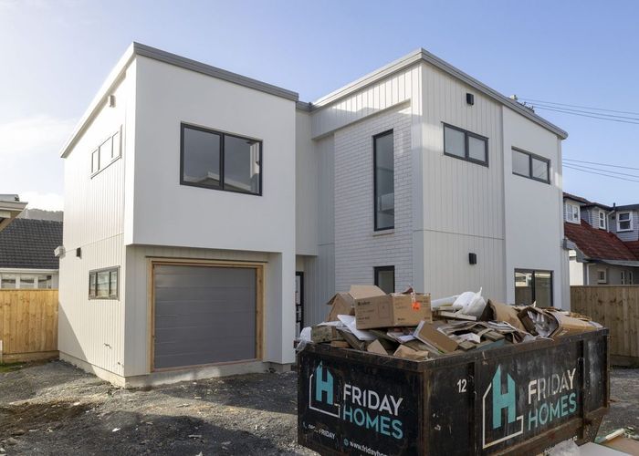  at 82-84 Gibbons Street, Ebdentown, Upper Hutt, Wellington