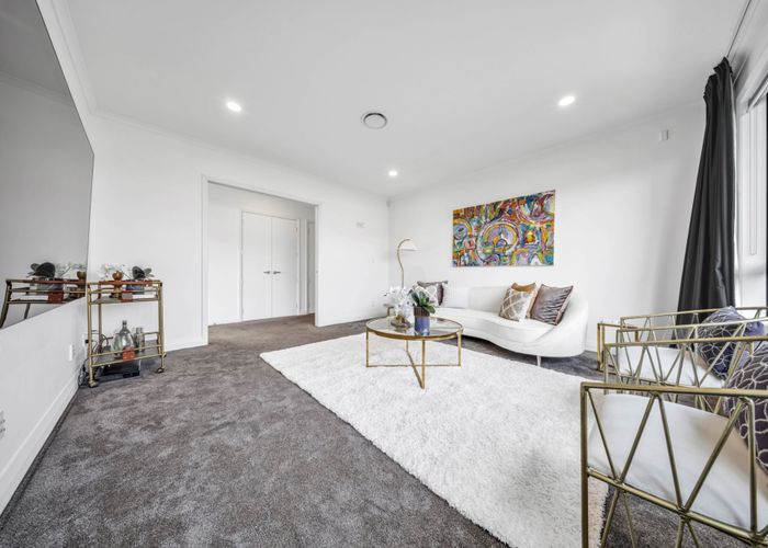  at 6 Perehia RD, Flat Bush, Auckland