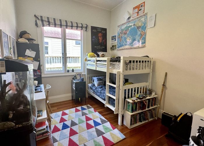  at 33 Kensington avenue, Mount Eden, Auckland