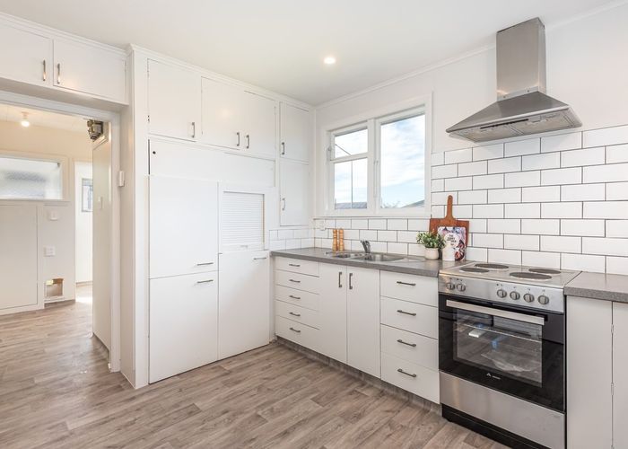  at 329 Wainoni Road, Avondale, Christchurch City, Canterbury