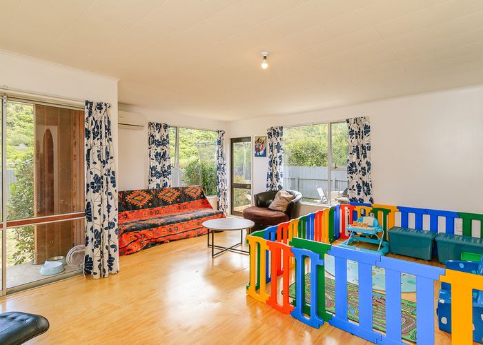  at 2/33 Parenga Street, Wainuiomata, Lower Hutt