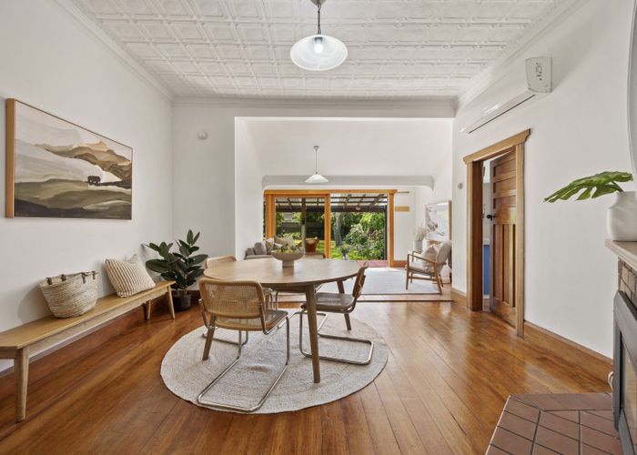  at 703 Queen Street West, Saint Leonards, Hastings, Hawke's Bay