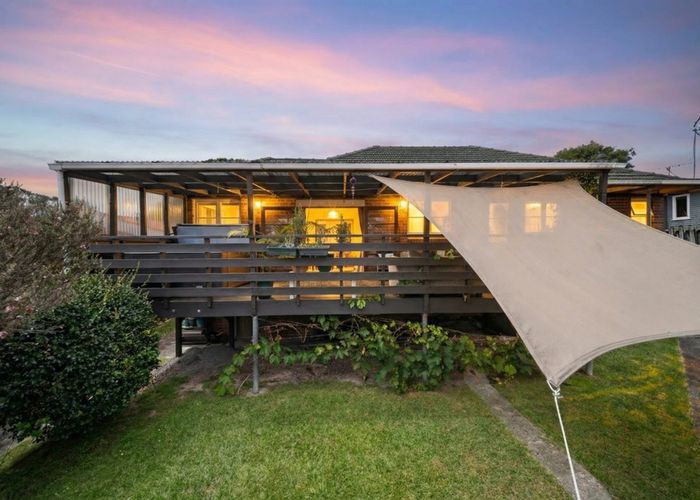  at 19 Captain Scott Road, Glen Eden, Waitakere City, Auckland