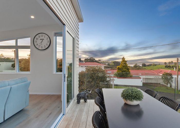  at 81 Wainui Avenue, Point Chevalier, Auckland City, Auckland