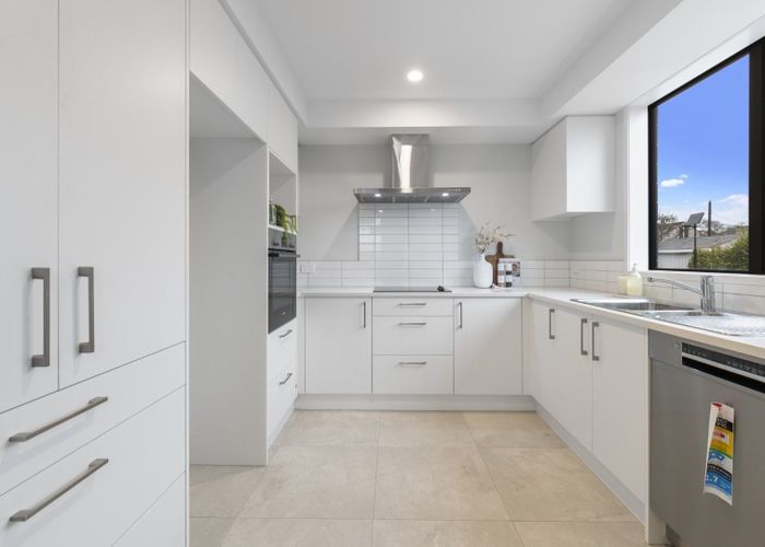  at 4/66 Saint Johns Road, Meadowbank, Auckland City, Auckland