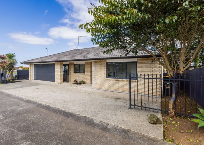  at 12 Mark Edgar Place, Clendon Park, Auckland