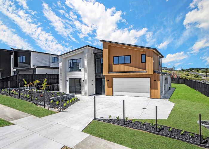  at 4 Hutukawa Drive, Beachlands, Manukau City, Auckland