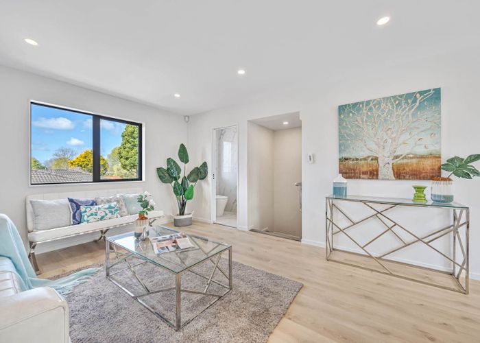  at 2/25 Taikata Road, Te Atatu Peninsula, Waitakere City, Auckland