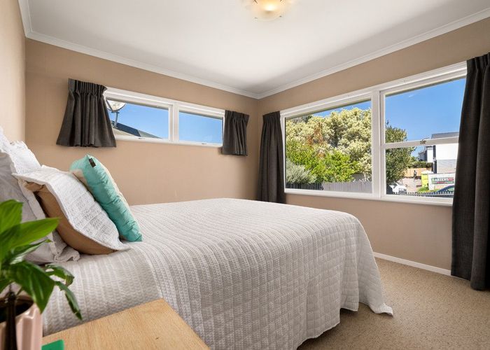  at 18 La Perouse Street, Botany Downs, Manukau City, Auckland