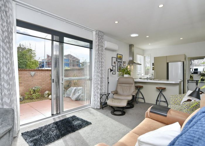  at 1/98 Warrington Street, Mairehau, Christchurch