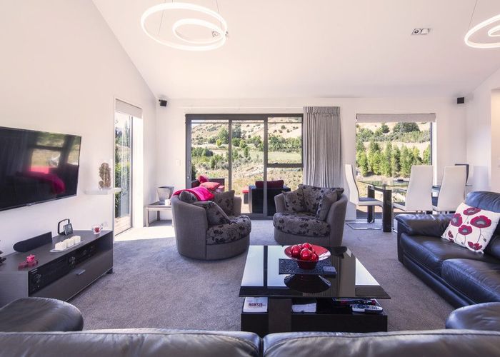  at 7 Longlands Street, Lake Hayes, Queenstown-Lakes, Otago