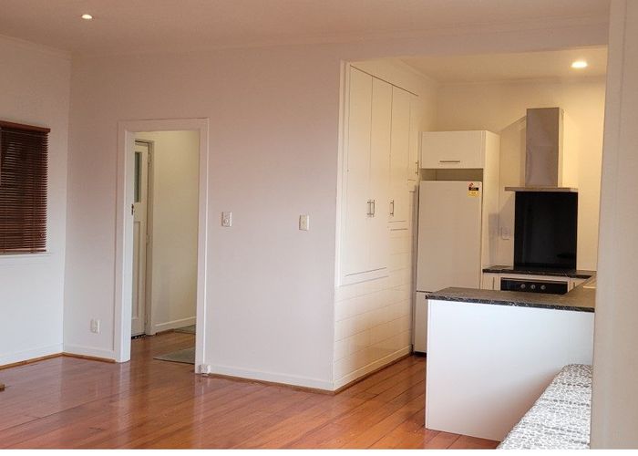  at 190 Barnard Street, Wadestown, Wellington