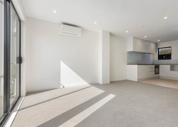  at 329E Rangatira Road, Beach Haven, North Shore City, Auckland