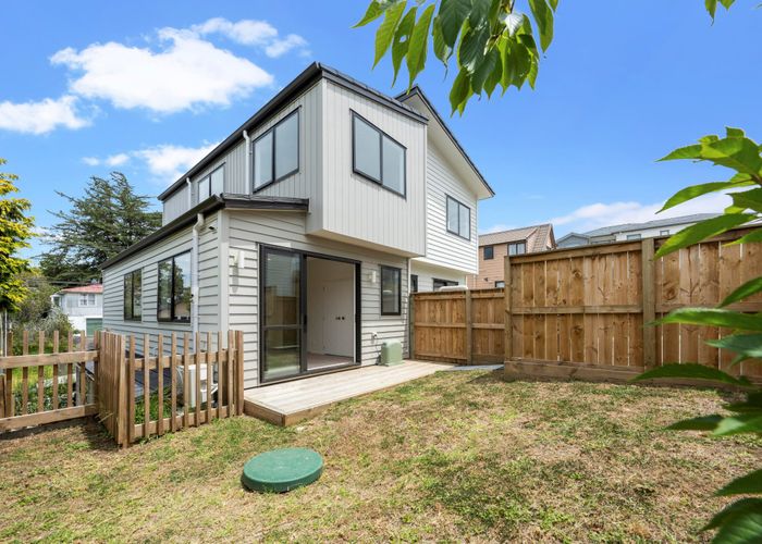  at 16F Sheridan Drive, New Lynn, Waitakere City, Auckland