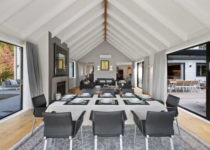  at 16 Collings Drive, Lucas Heights, Auckland
