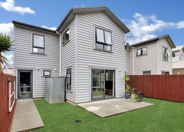  at 71 Kaimoana Street, Weymouth, Auckland