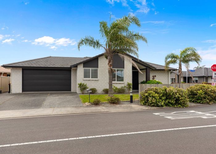  at 3 Sandspit Way, Papamoa Beach, Papamoa