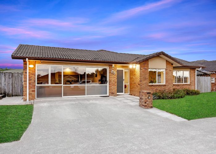  at 25 Carrick Glen Avenue, Flat Bush, Auckland
