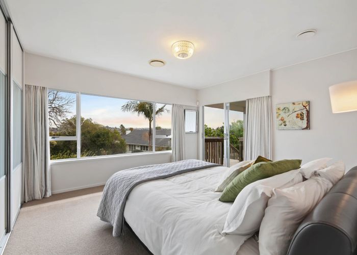  at 34 Sunnyhill Crescent, Sunnyhills, Manukau City, Auckland