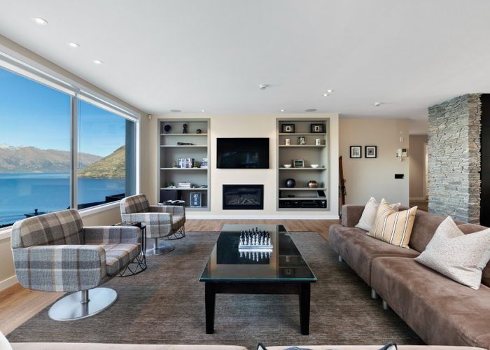  at 1/6 Lordens Place, Fernhill, Queenstown-Lakes, Otago