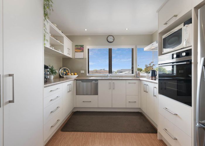  at 1/30 Rushgreen Avenue, Papakura, Papakura, Auckland