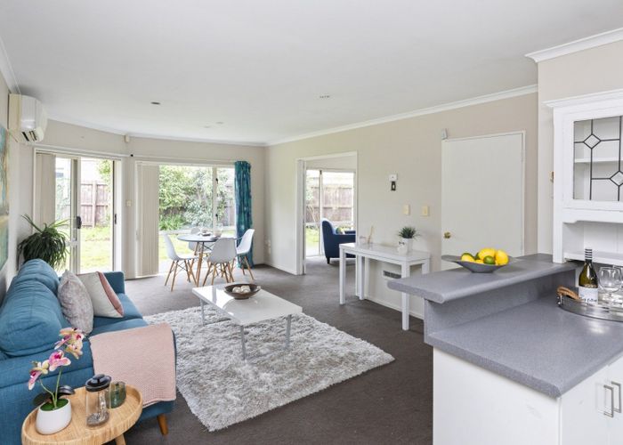  at 10 Fieldmoor Place, Parklands, Christchurch City, Canterbury
