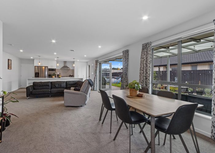  at 5 Davaar Crescent, Yaldhurst , Christchurch City, Canterbury