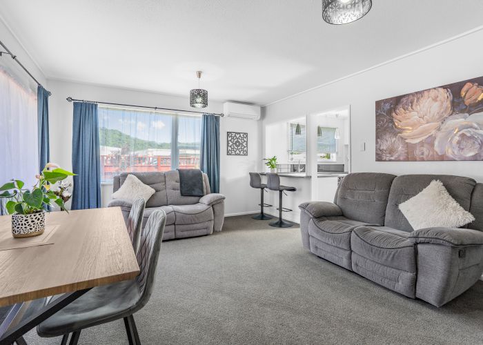  at 1/6 Parkway, Wainuiomata, Lower Hutt