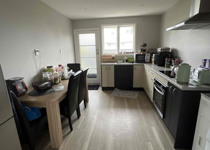  at 2/72 Geraldine Street, Edgeware, Christchurch City, Canterbury