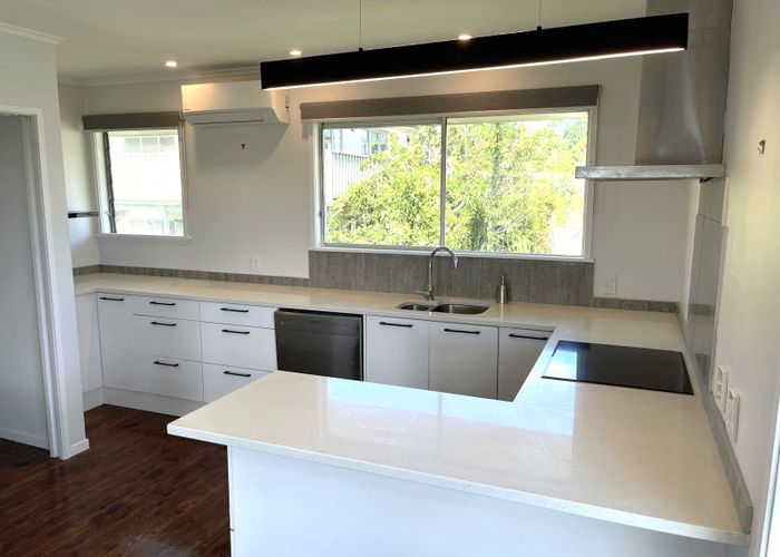  at 4/300 St Johns Road, Meadowbank, Auckland City, Auckland