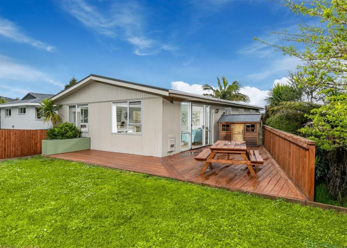  at 10 Puketaha Road, Swanson, Auckland