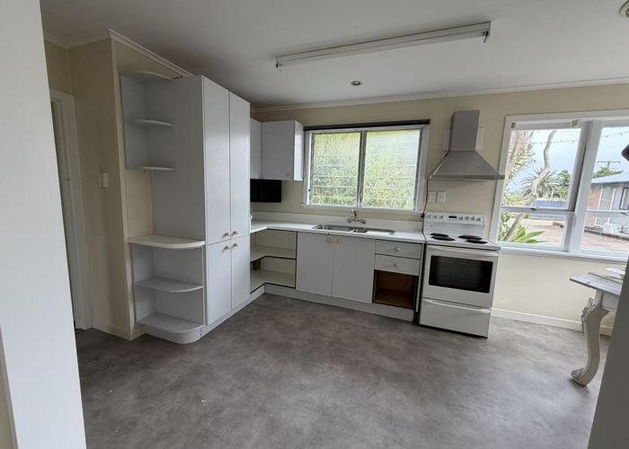  at 102 Lincoln Road, Henderson, Waitakere City, Auckland