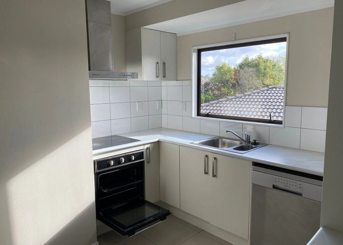  at 17A Saint Catherine Crescent, West Harbour, Waitakere City, Auckland
