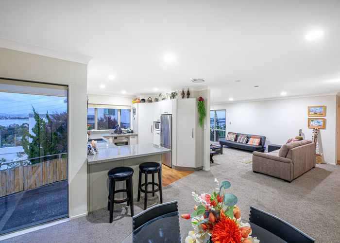  at 9A Hoskins Avenue, Hillsborough, Auckland